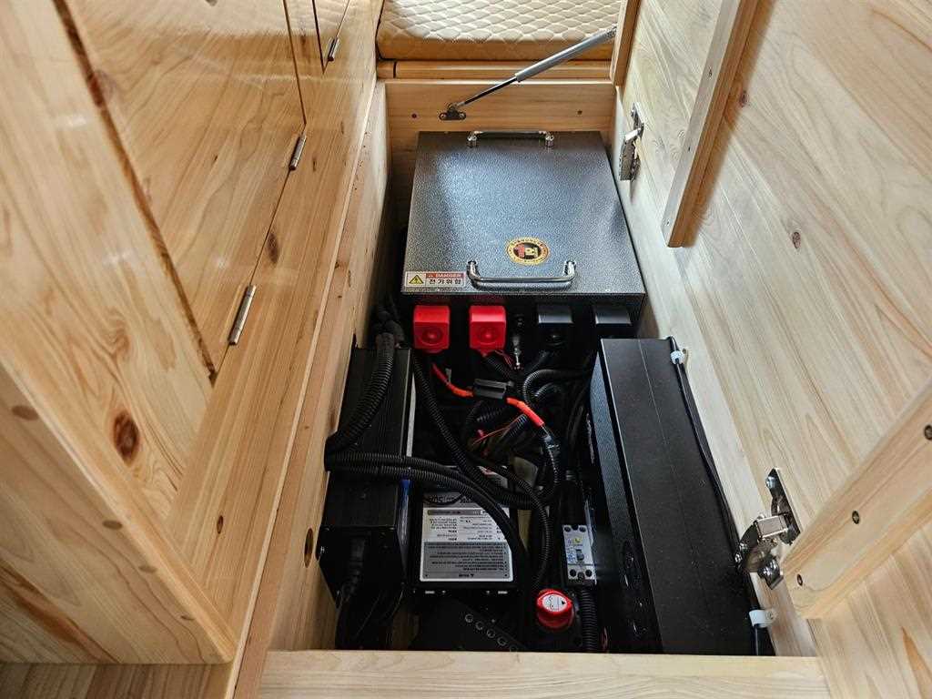 HYUNDAI Staria 2022 Gris - Importación desde Corea - HF Imports Iquique - Foto 17