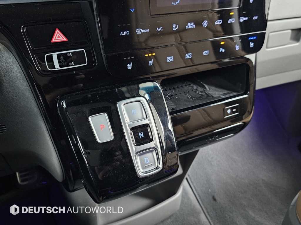 HYUNDAI Staria - Vista 9