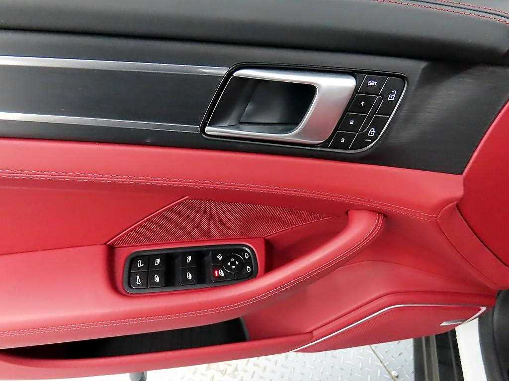 Porsche Panamera - Vista 11