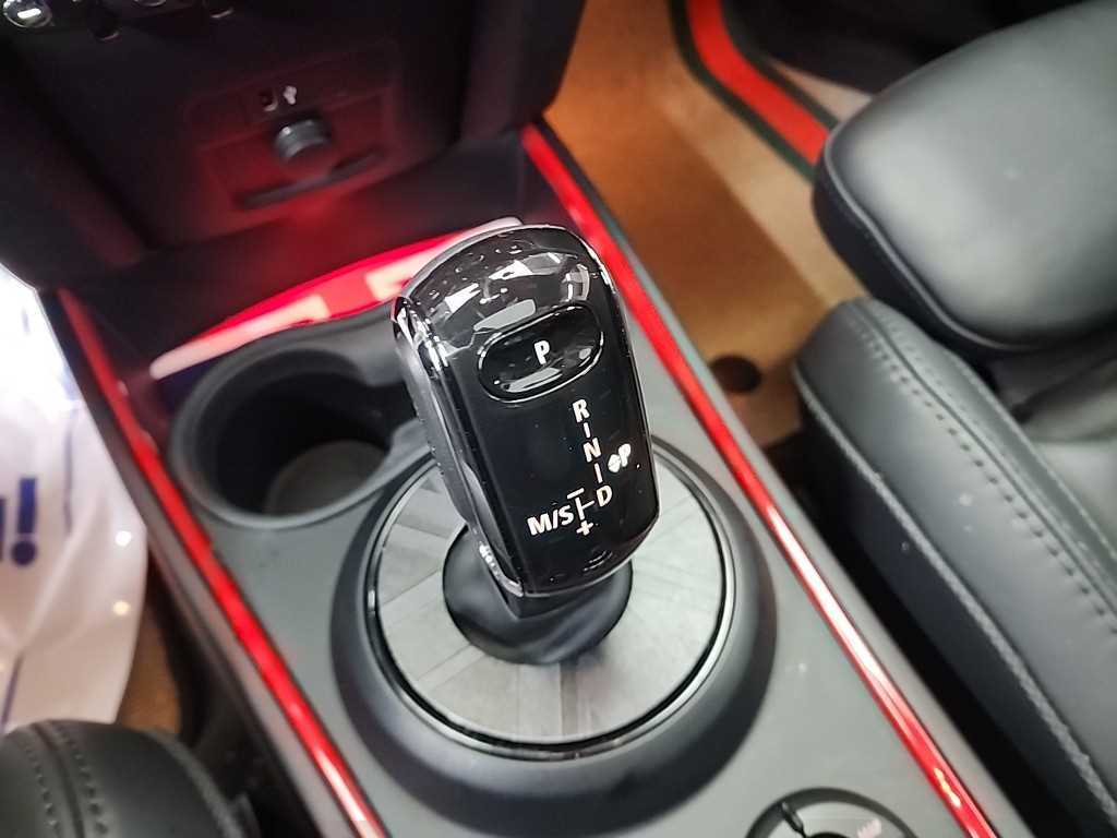 Mini Countryman - Vista 8