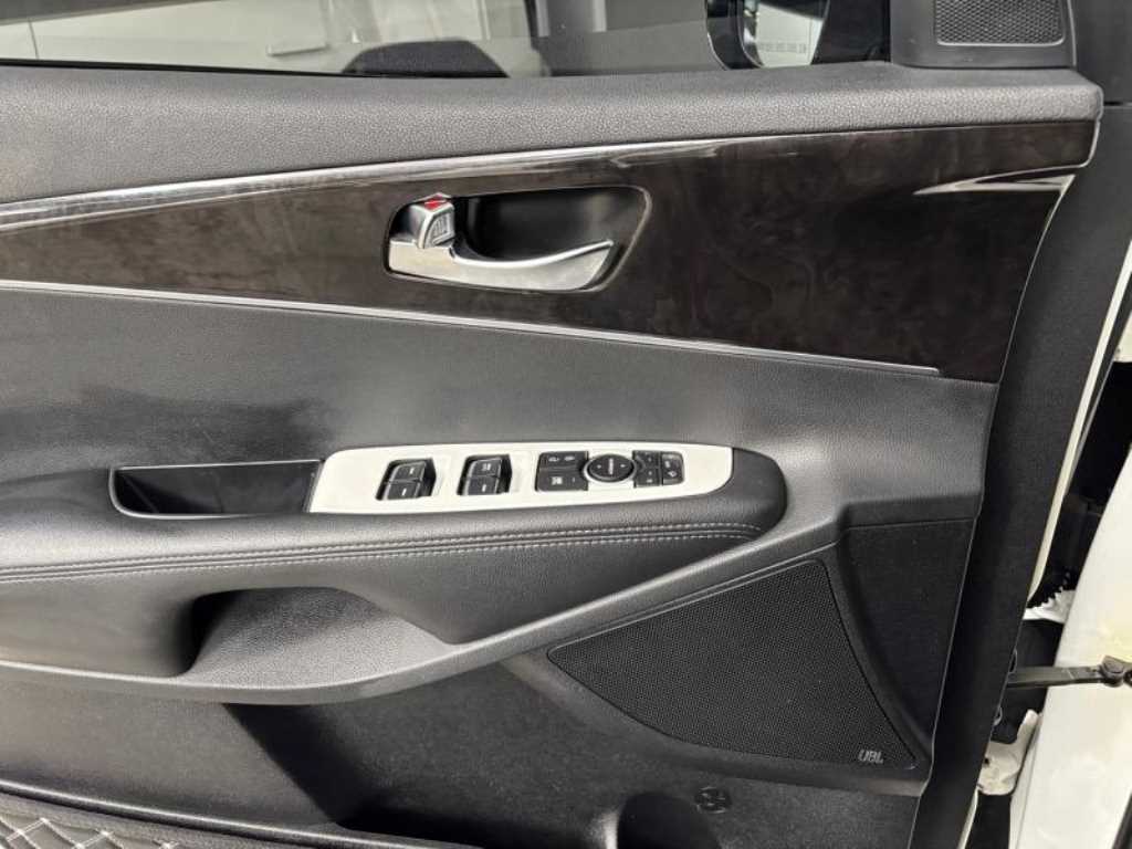 KIA Sorento - Vista 12