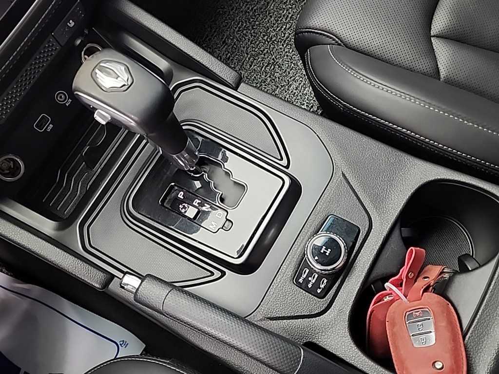 Ssangyong Rexton - Vista 8