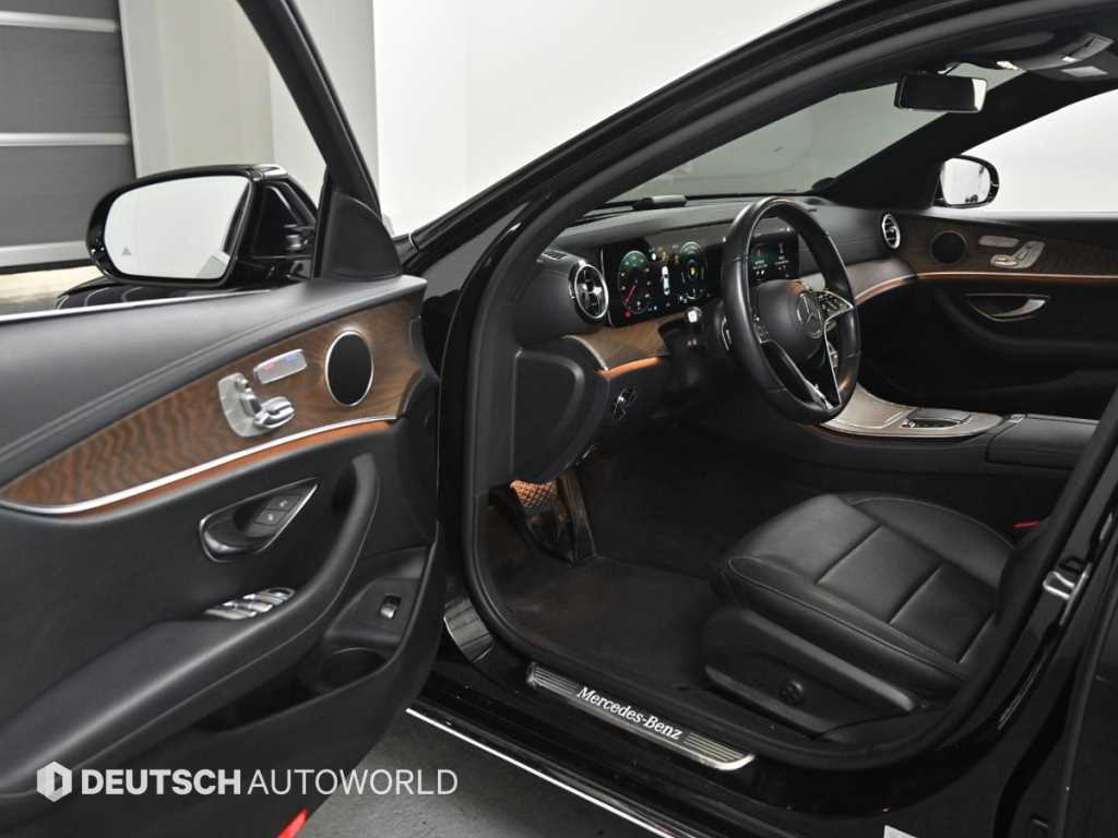 Mercedes Benz E class - Vista 11