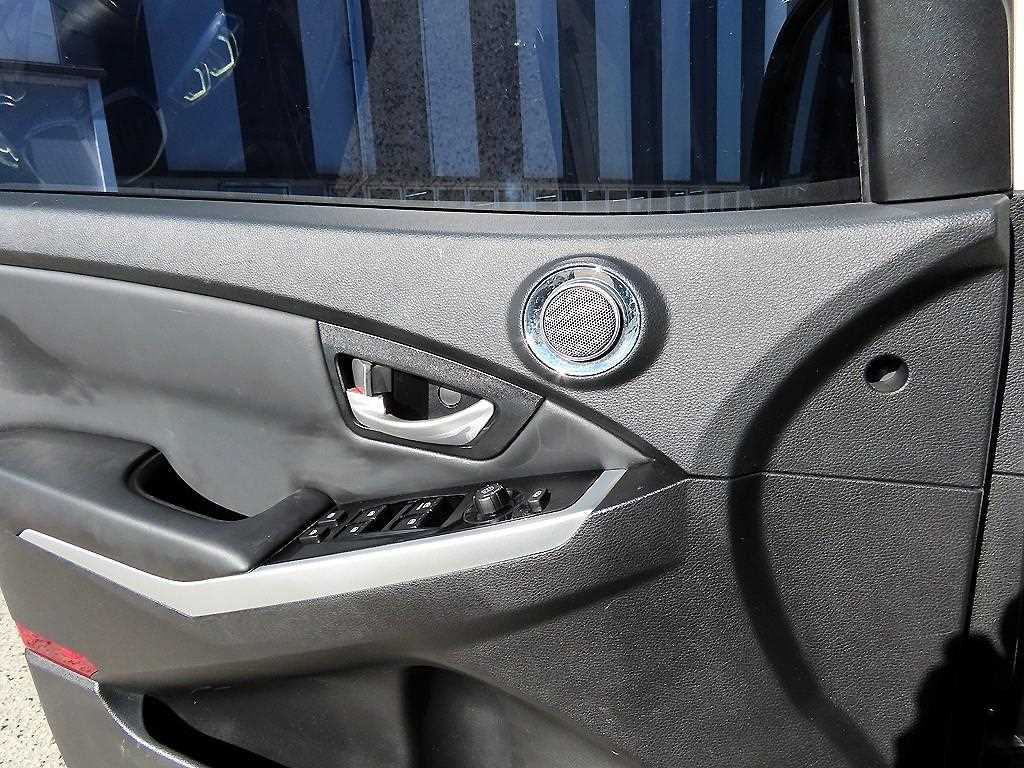 Ssangyong Korando - Vista 11