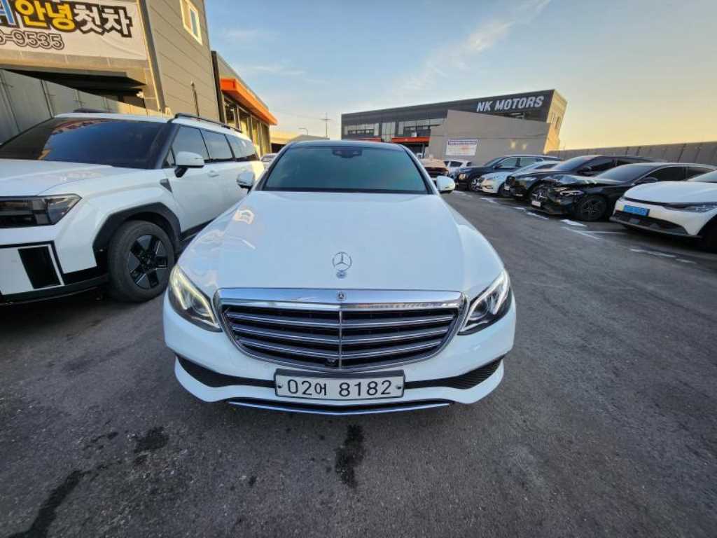 Mercedes Benz E class 2019 Blanco - Importación desde Corea - HF Imports Iquique - Foto 1