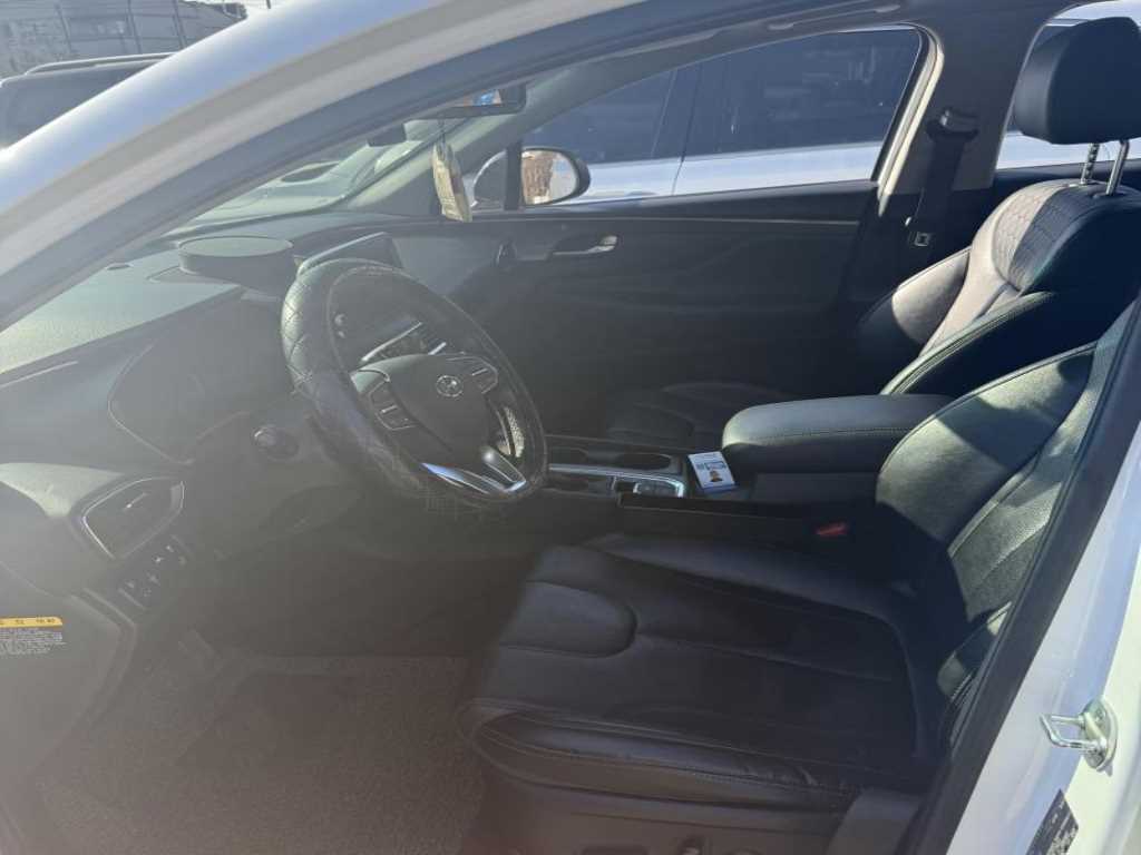 HYUNDAI Santa Fe - Vista 5