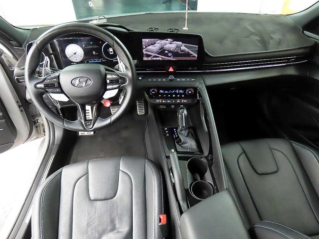 HYUNDAI Avante - Vista 7