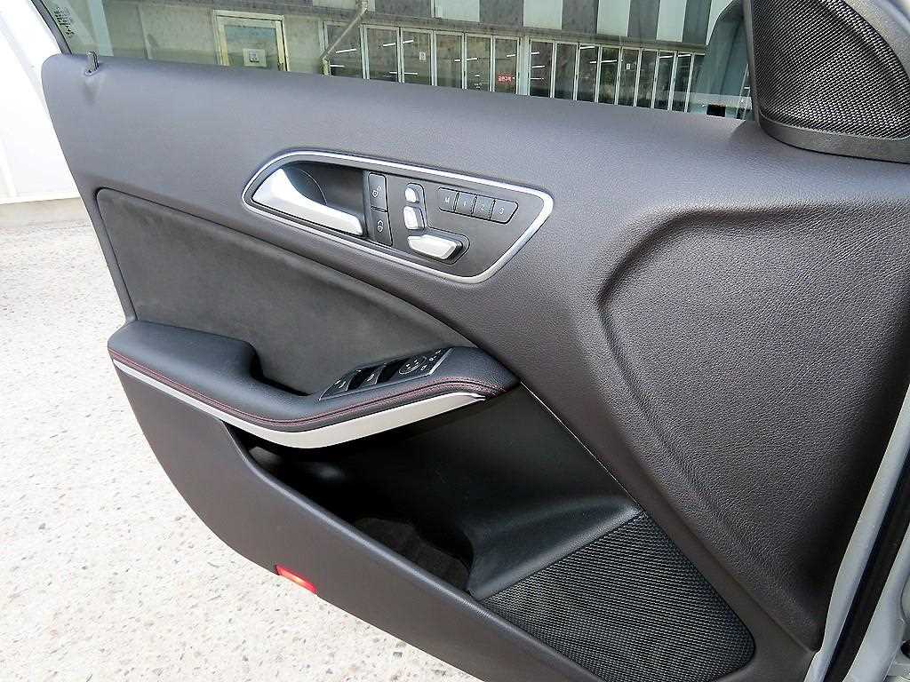 Mercedes Benz A Class - Vista 12