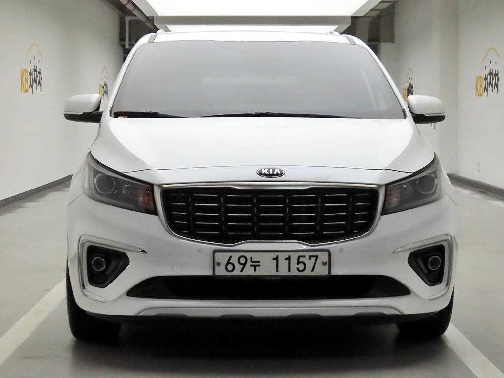 KIA Carnival 2019 Blanco - Importación desde Corea - HF Imports Iquique - Foto 1