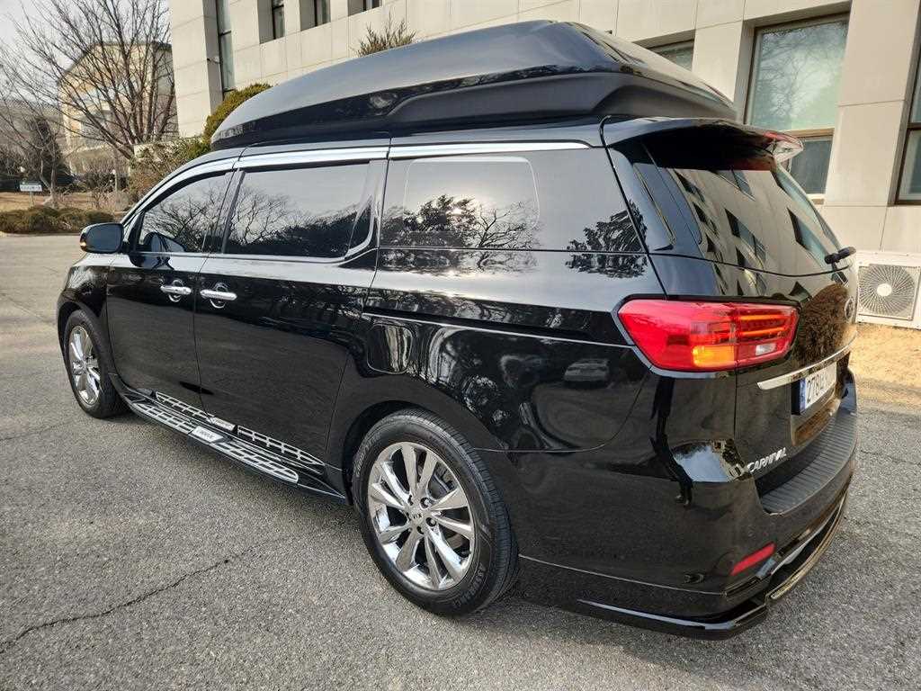 KIA Carnival - Vista 5