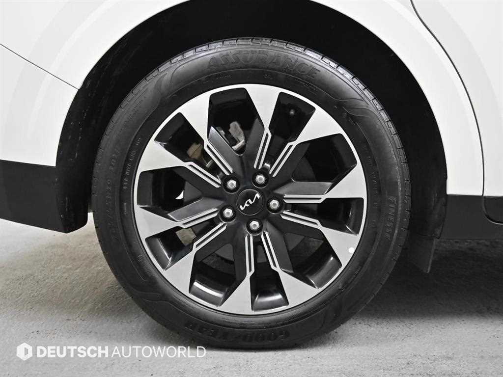 KIA Carnival - Vista 5