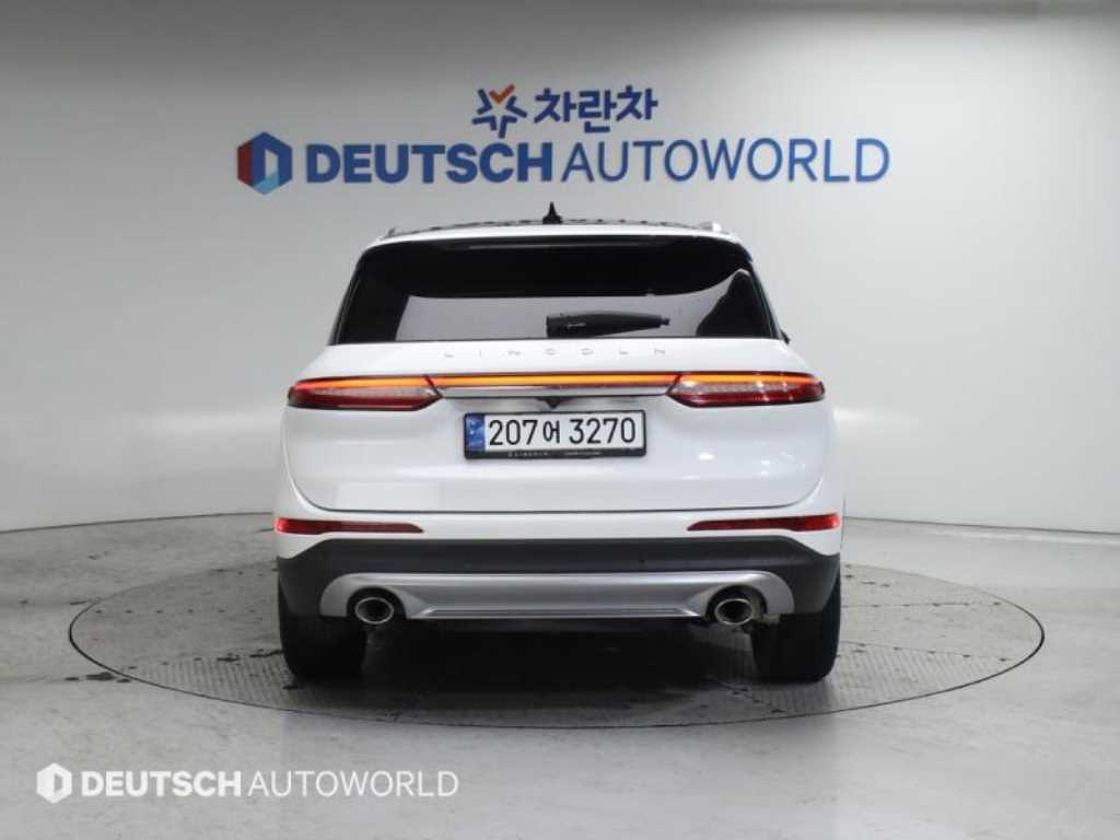 Lincoln Corsair - Vista 4