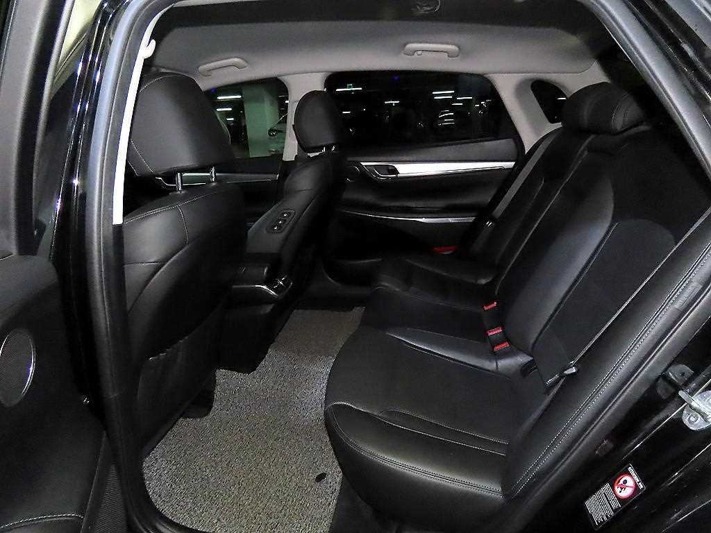 HYUNDAI Grandeur - Vista 7