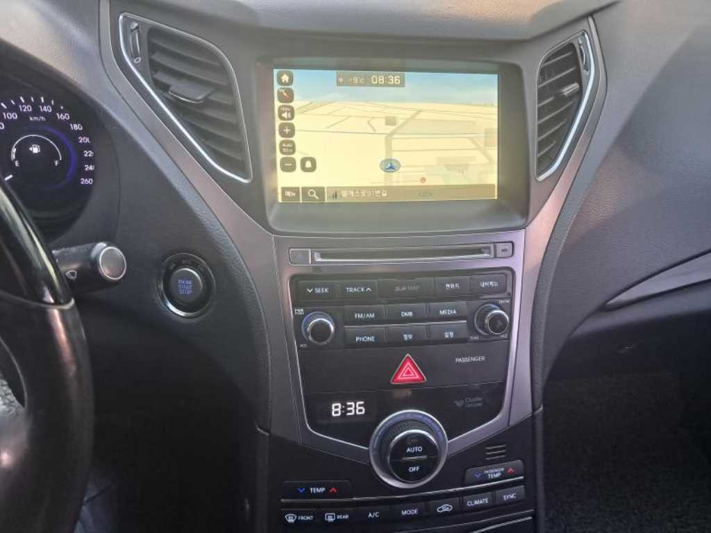 HYUNDAI Grandeur - Vista 12