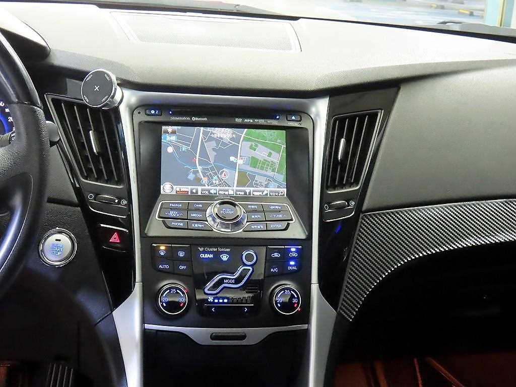 HYUNDAI Sonata - Vista 11