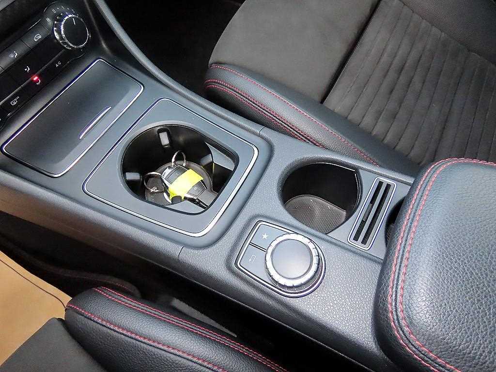 Mercedes Benz A Class - Vista 11