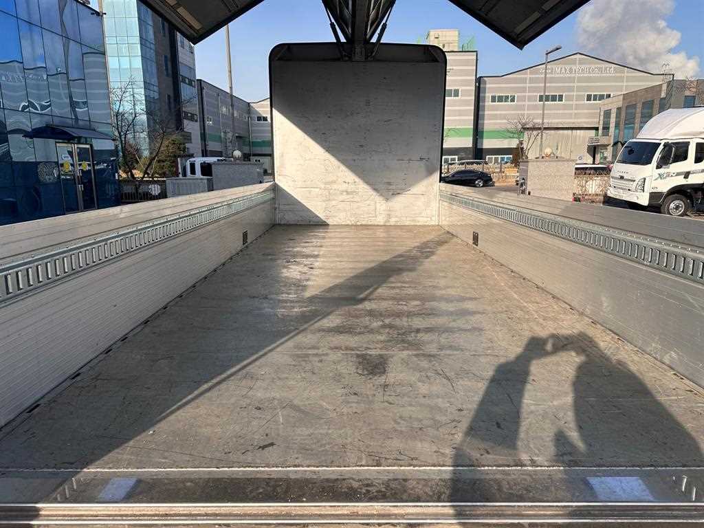 medium and large cargo truck 2023 Azul - Importación desde Corea - HF Imports Iquique - Foto 13