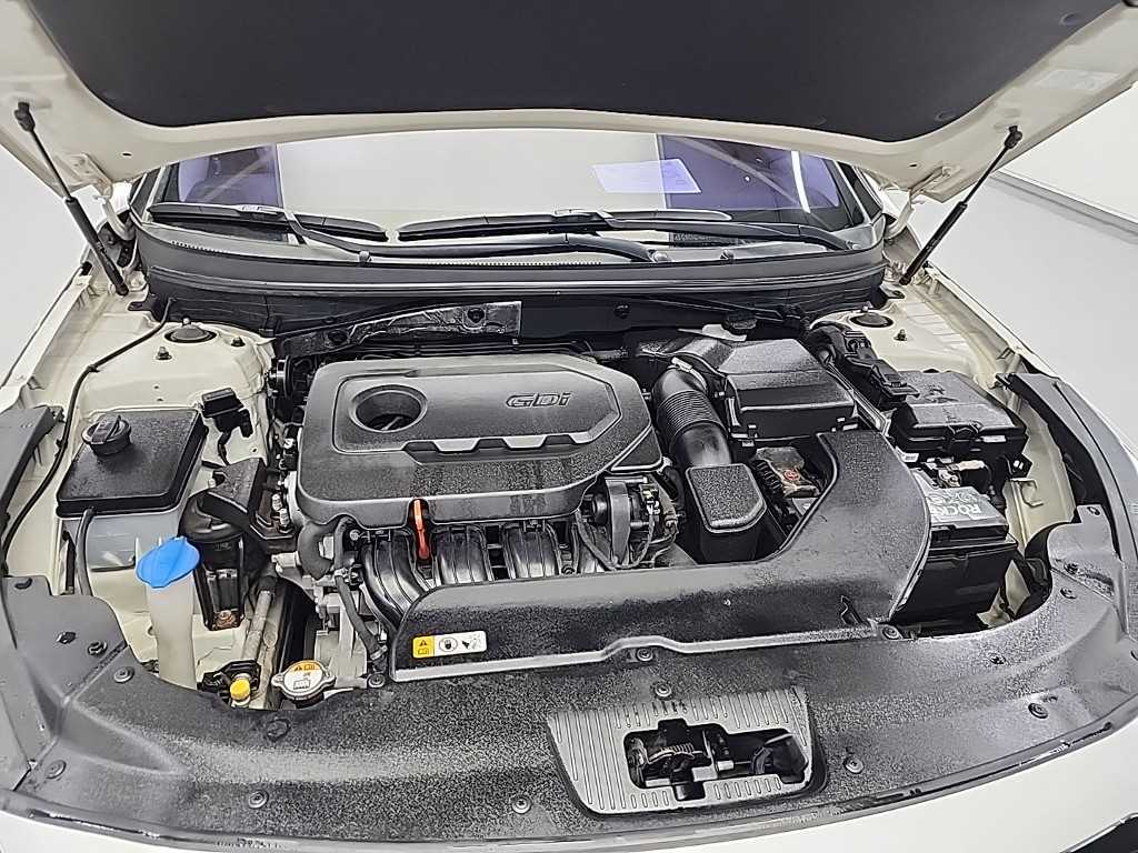 HYUNDAI Sonata - Vista 5