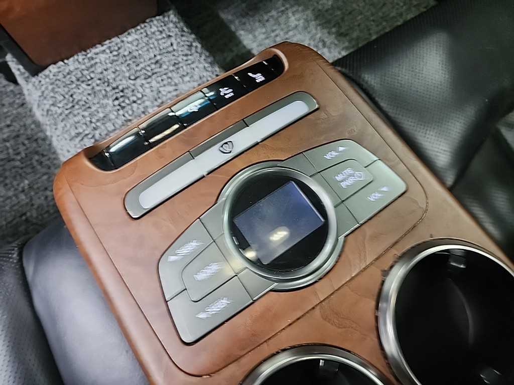 Ssangyong Chairman 2016 Negro - Importación desde Corea - HF Imports Iquique - Foto 14