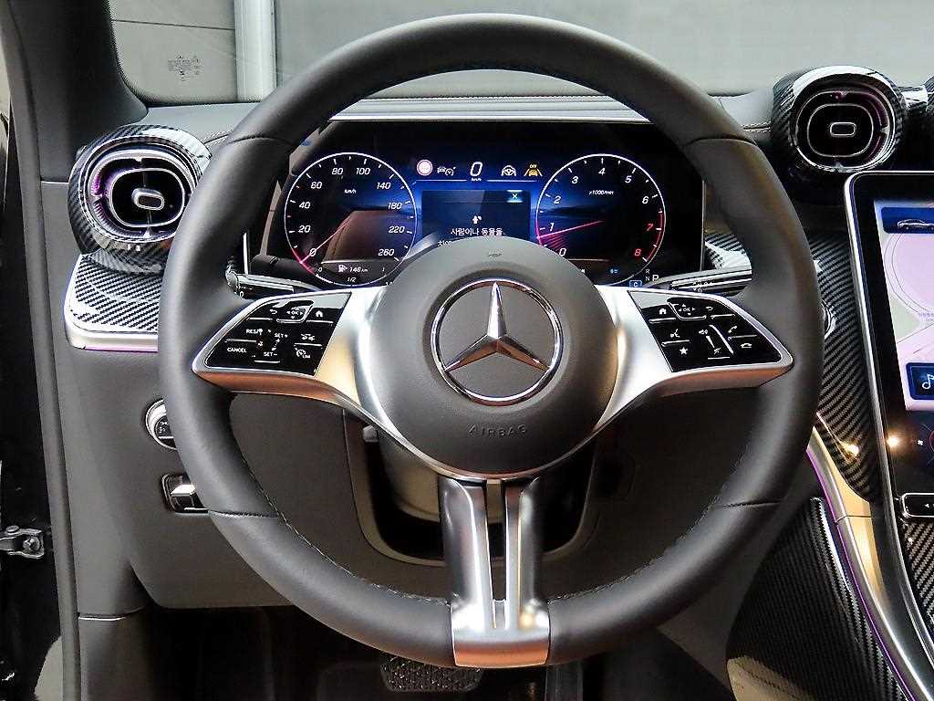 Mercedes Benz GLC Class - Vista 9