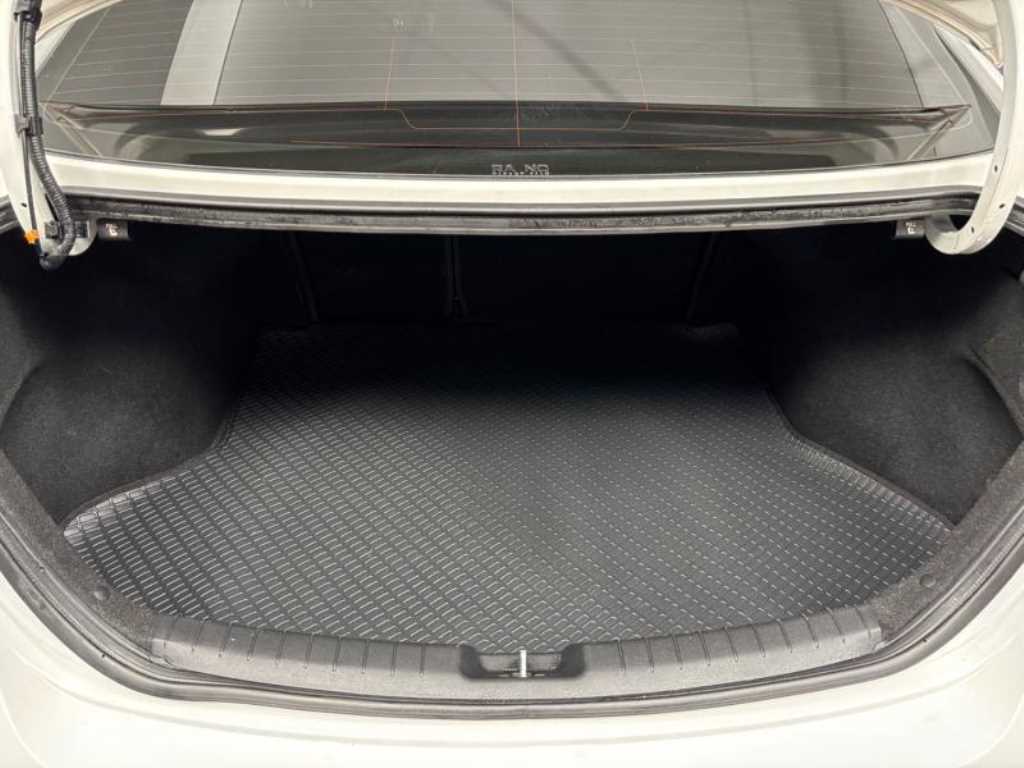 HYUNDAI Avante 2018 Blanco - Importación desde Corea - HF Imports Iquique - Foto 18