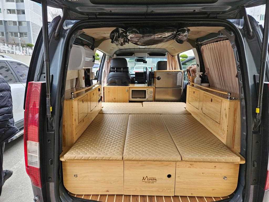 HYUNDAI Staria - Vista 9