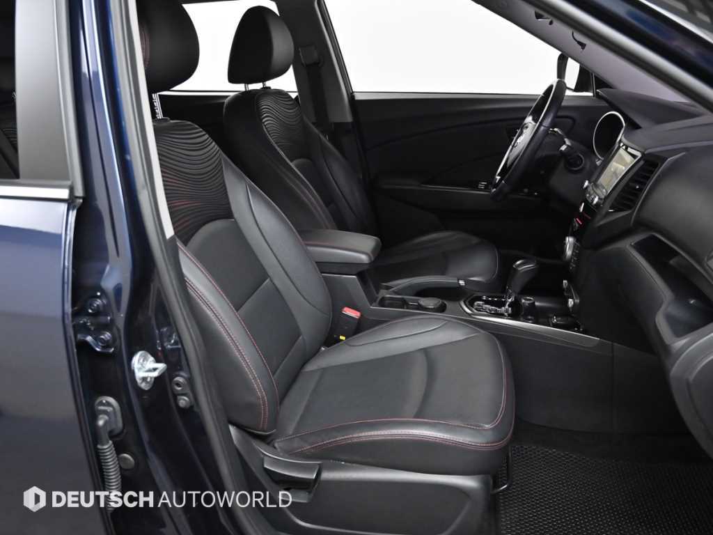 Ssangyong Tivoli - Vista 10