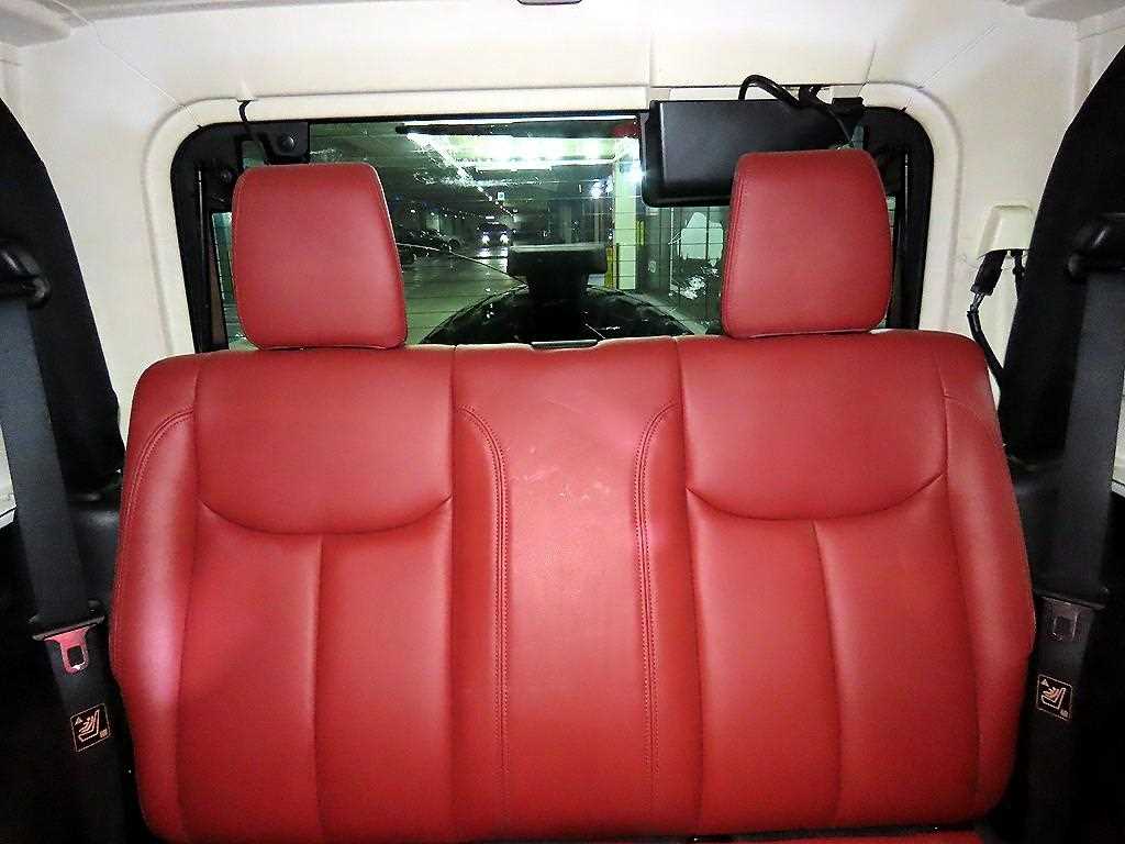 Jeep Wrangler - Vista 7