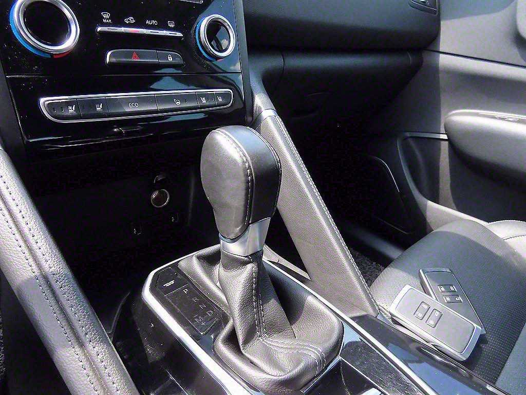 SAMSUNG QM6 - Vista 11