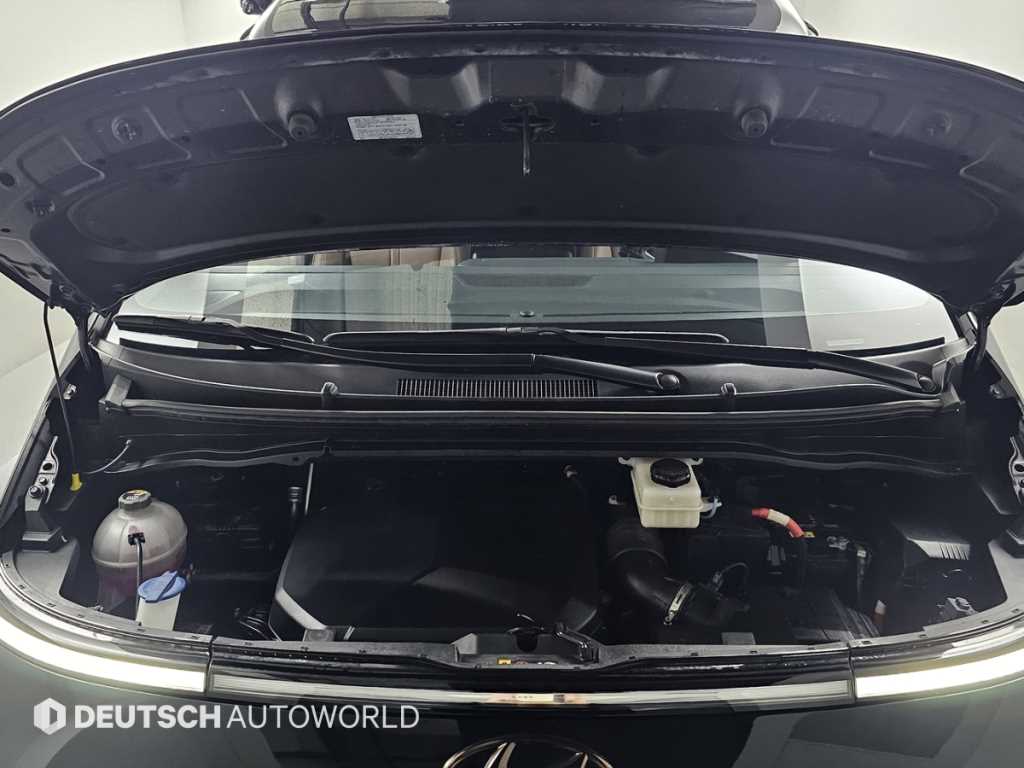 HYUNDAI Staria - Vista 6