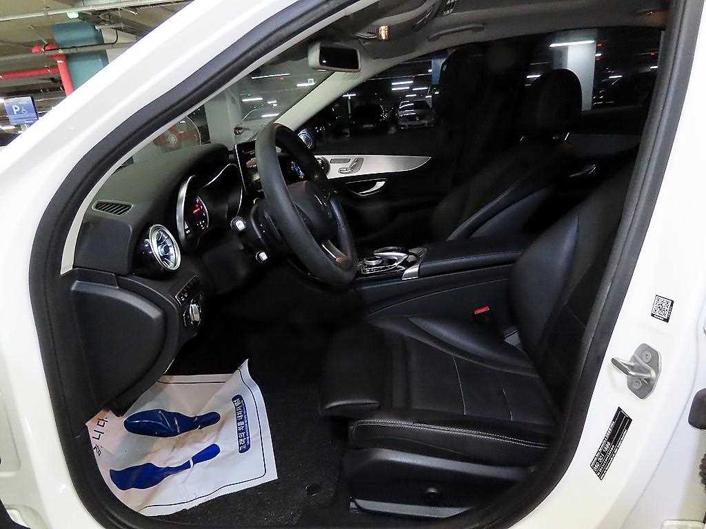 Mercedes Benz C Class - Vista 6