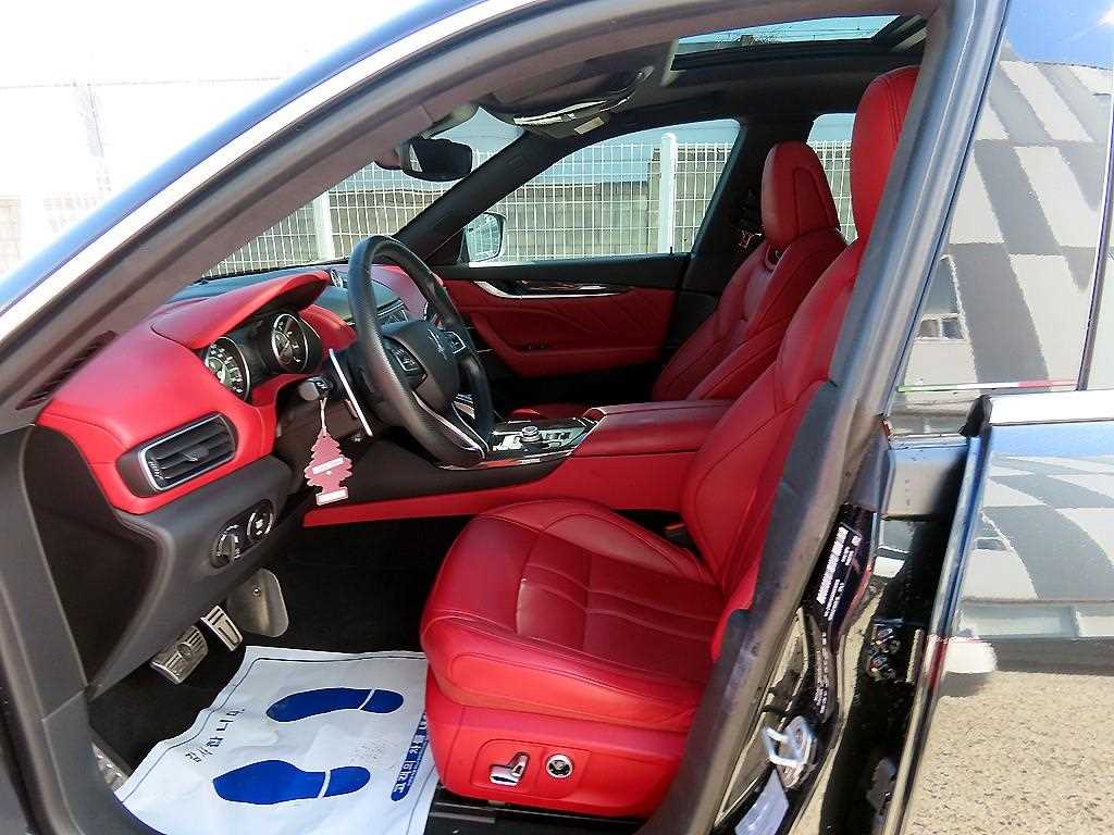 Maserati Levante - Vista 5