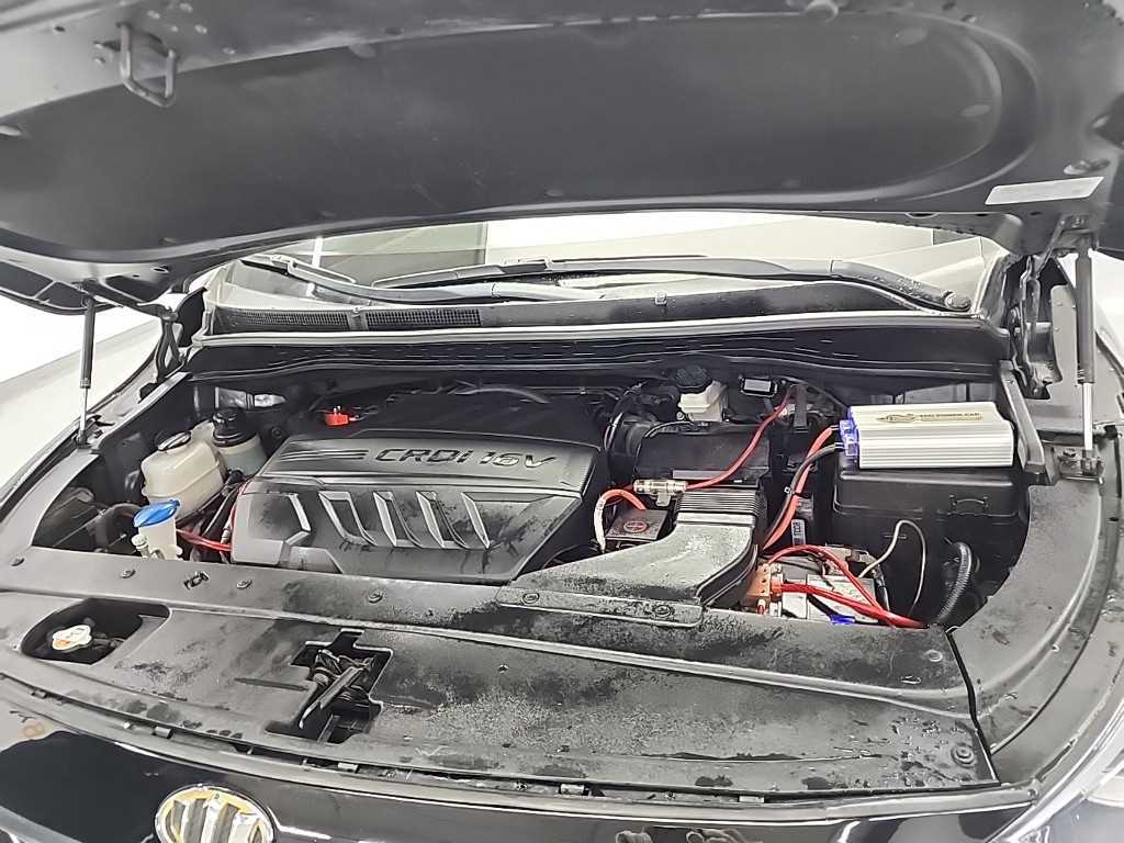 KIA Carnival - Vista 5