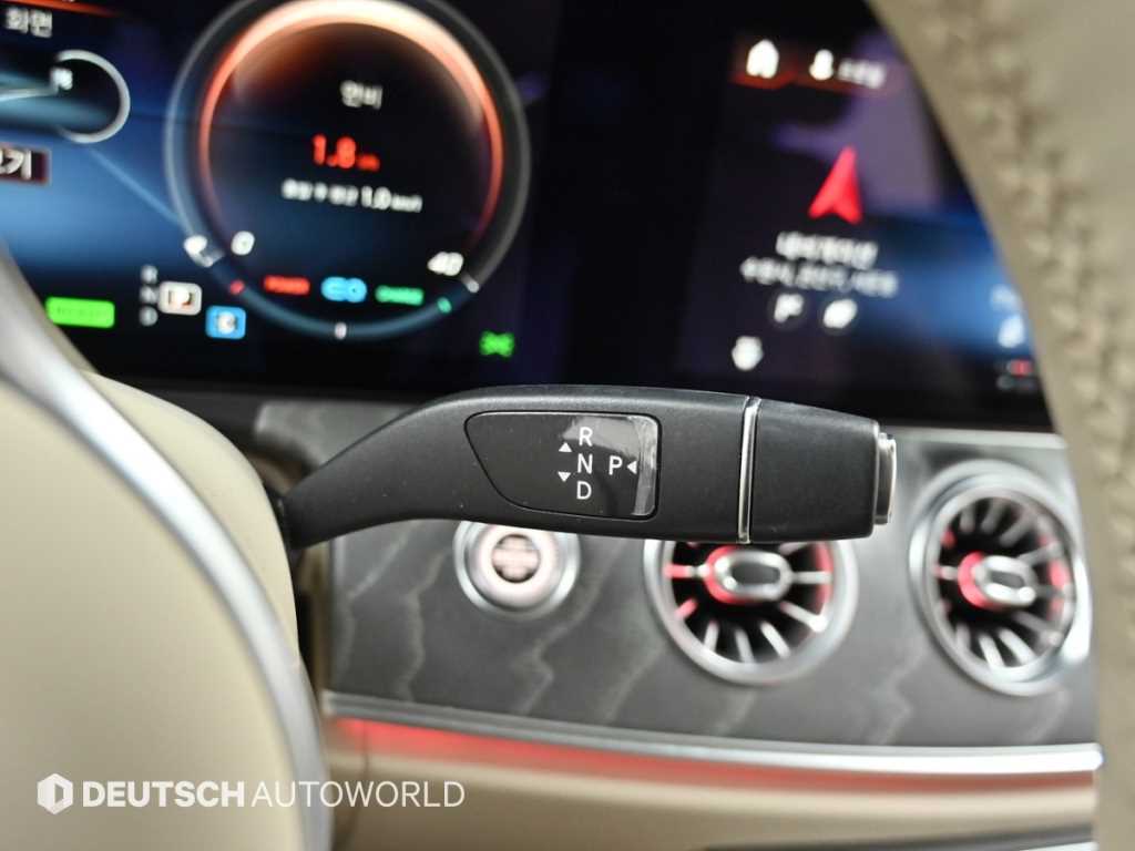 Mercedes Benz CLS Class - Vista 9