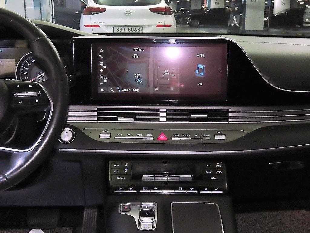 HYUNDAI Grandeur - Vista 11