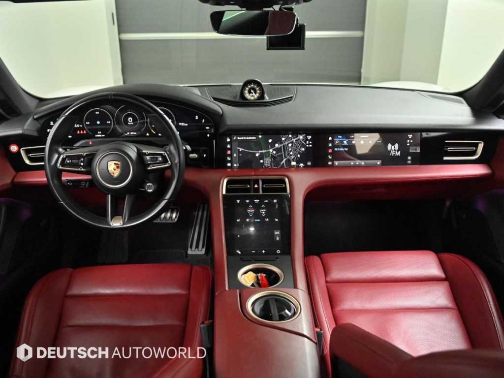 Porsche Taycan - Vista 8