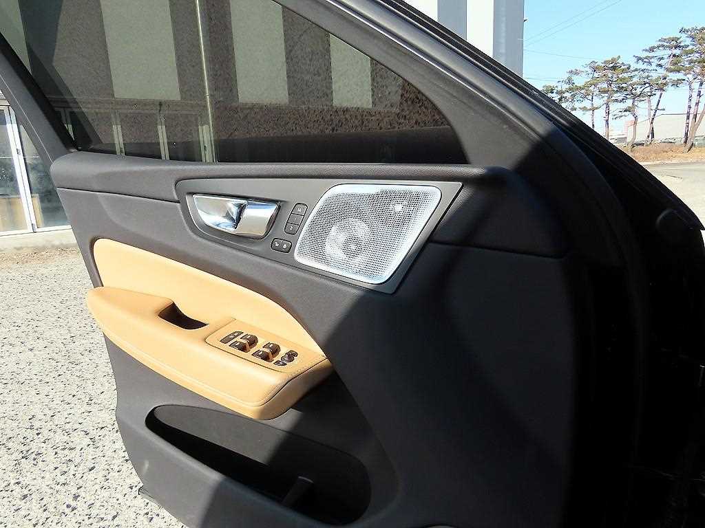 Volvo XC60 - Vista 12