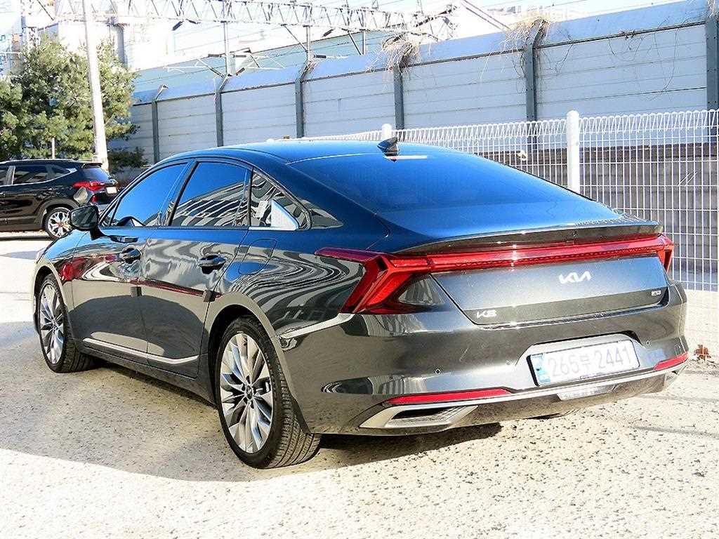 KIA K8 - Vista 4