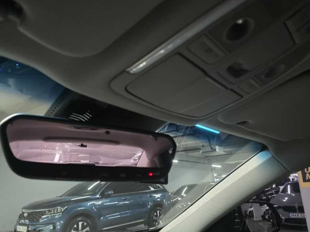 Genesis G80 - Vista 12