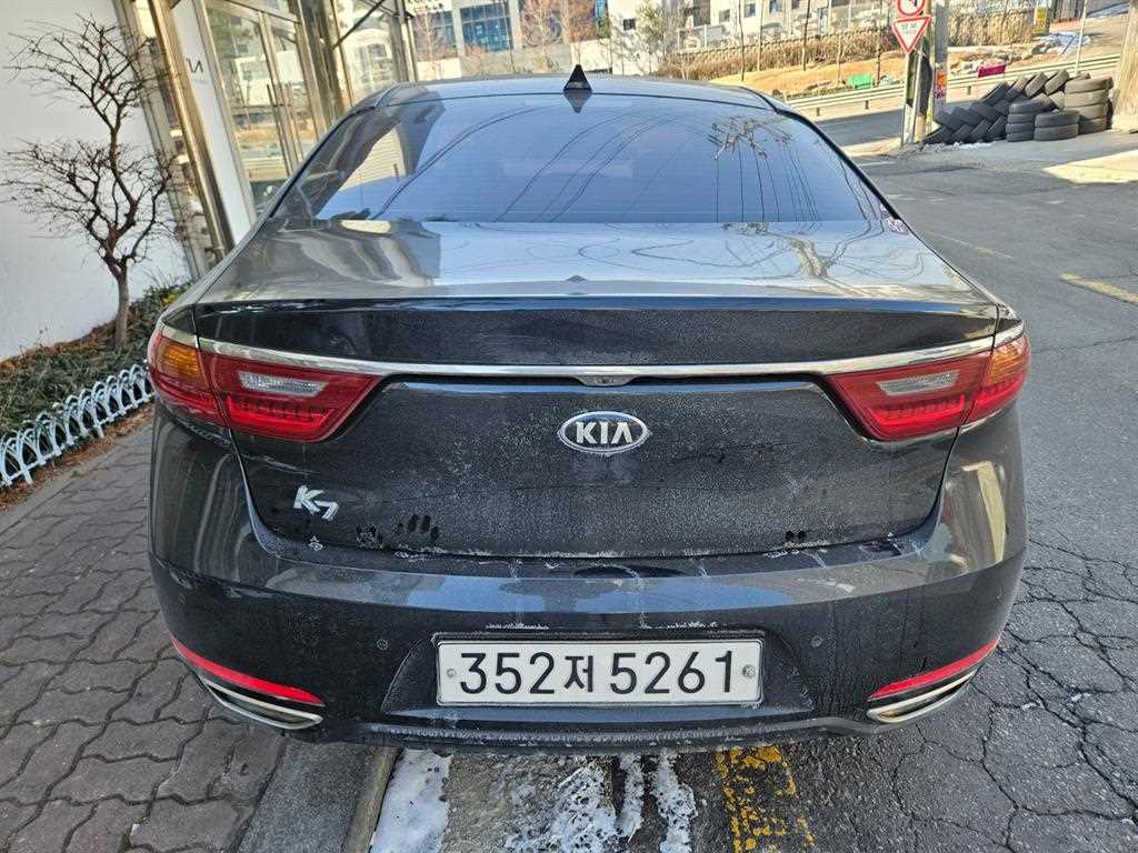 KIA K7 - Vista 4