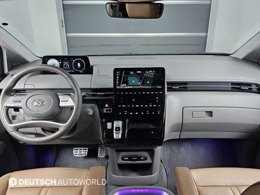 HYUNDAI Staria - Vista 7