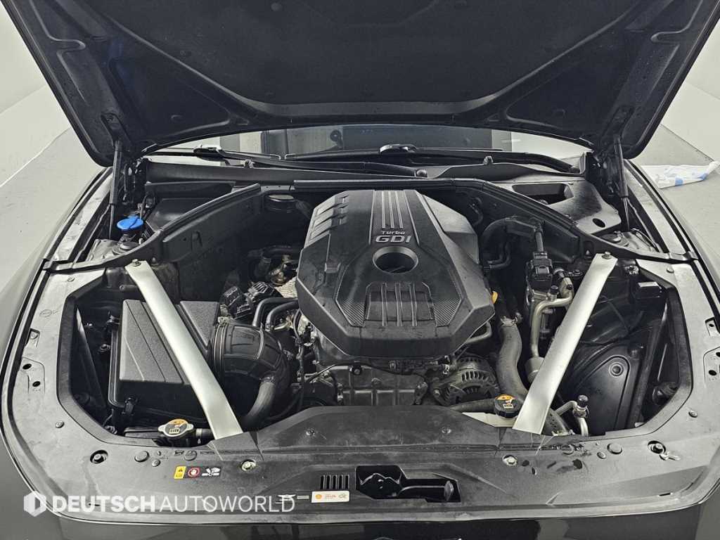 Genesis G70 - Vista 6