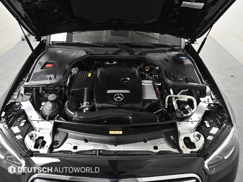 Mercedes Benz E class - Vista 6