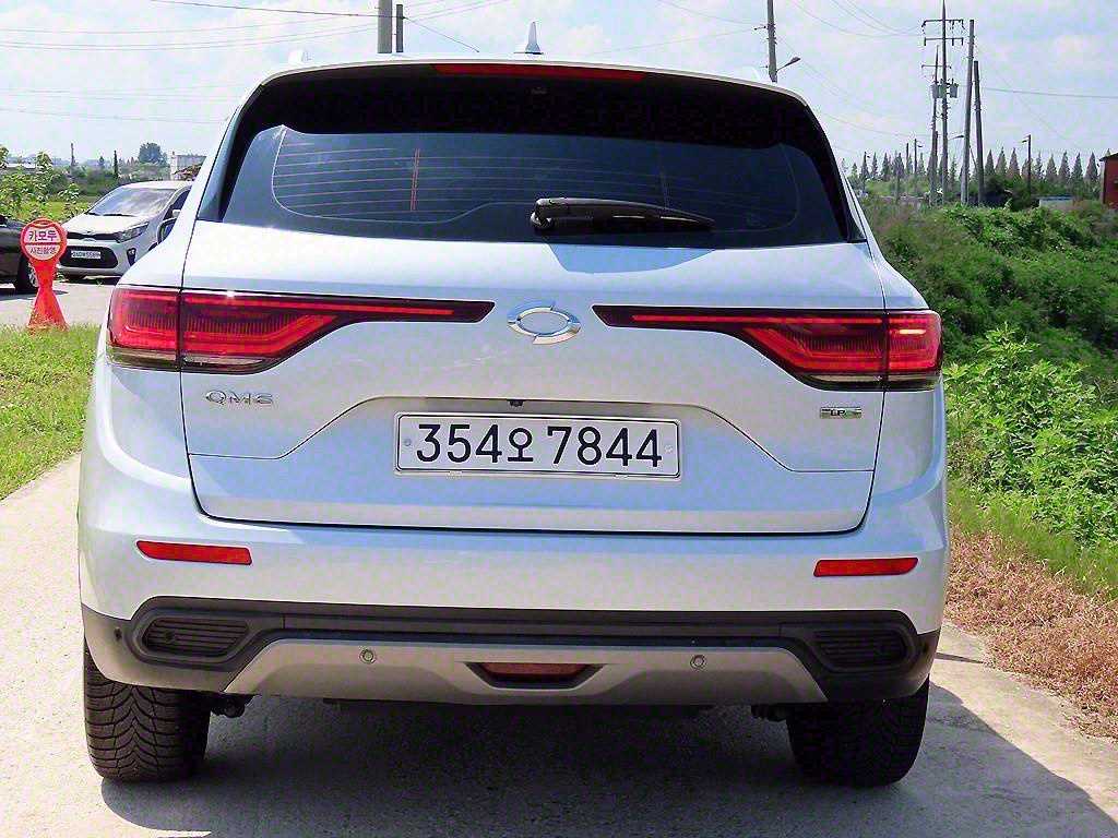 SAMSUNG QM6 - Vista 4