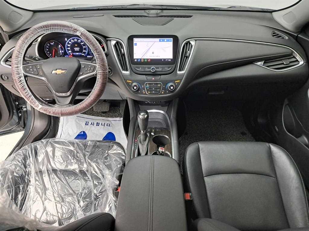 Chevrolet Malibu - Vista 6