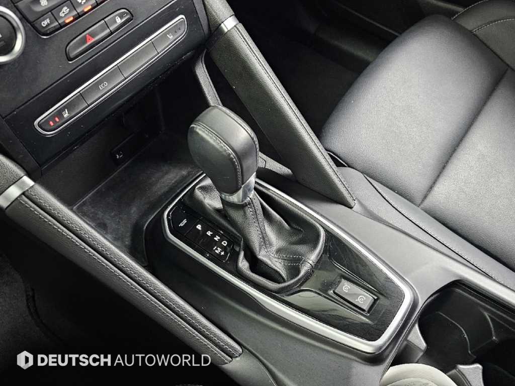 SAMSUNG QM6 - Vista 9