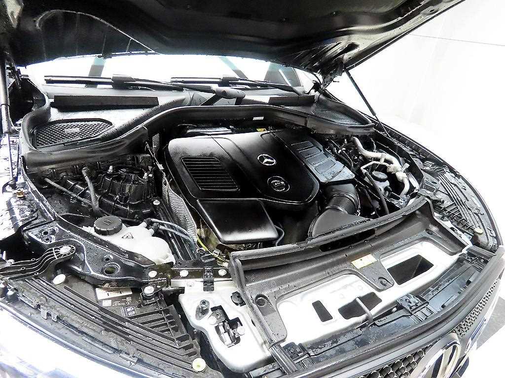 Mercedes Benz GLC Class 2025 Negro - Importación desde Corea - HF Imports Iquique - Foto 18