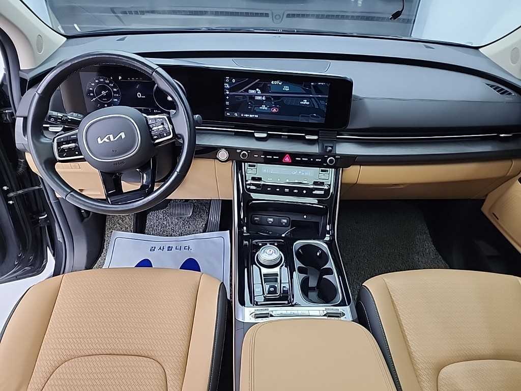KIA Carnival - Vista 7