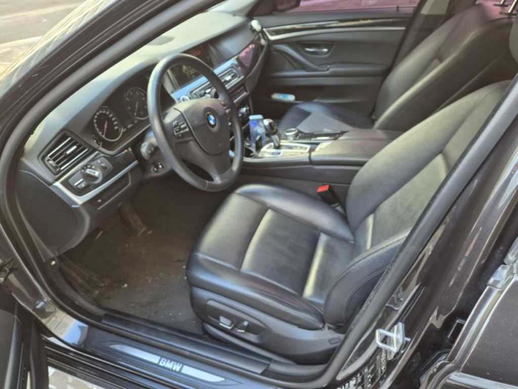 BMW 5 Series - Vista 5