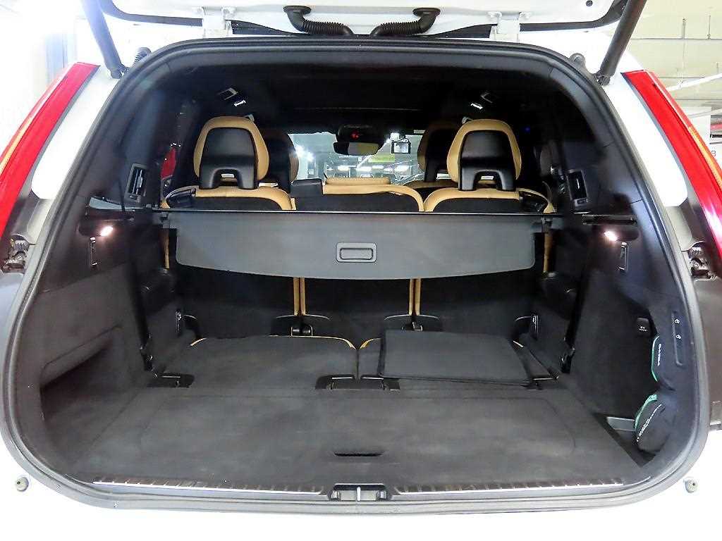 Volvo XC90 2021 Blanco - Importación desde Corea - HF Imports Iquique - Foto 17